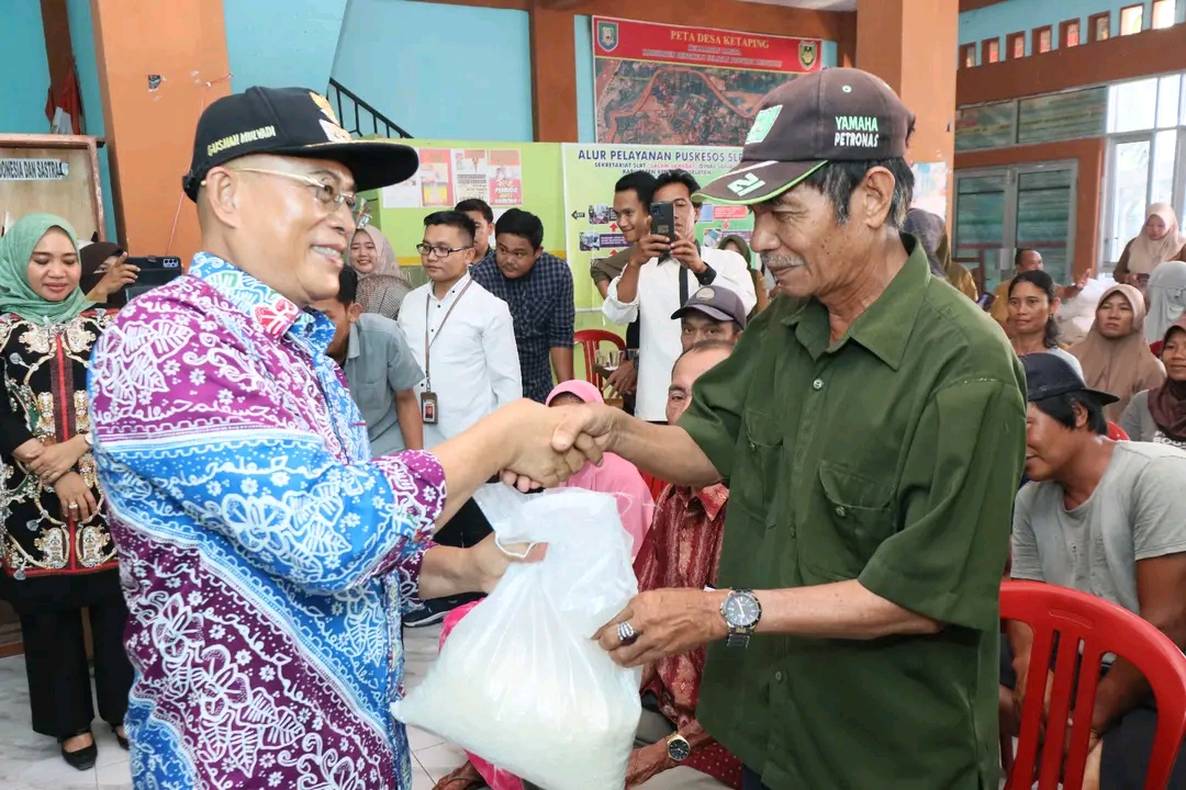  5 Ton Beras cadangan Pangan,  Dibagikan Bupati Bengkulu Selatan Gusnan