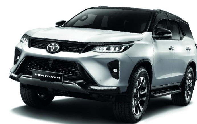 New Fortuner Alat Transportasi Pribadi yang di Luncur Toyota, Mobil ini Mesin Diesel 2.8 Desain yang canggih