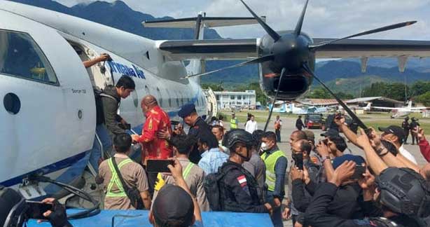 Papua panas, KPK Tangkap Gubernurnya, Lukas Enembe