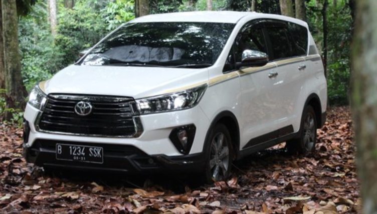 Toyota Resmi Luncurkan Kijang Innova Reborn Terbaru Dipasarkan di ...