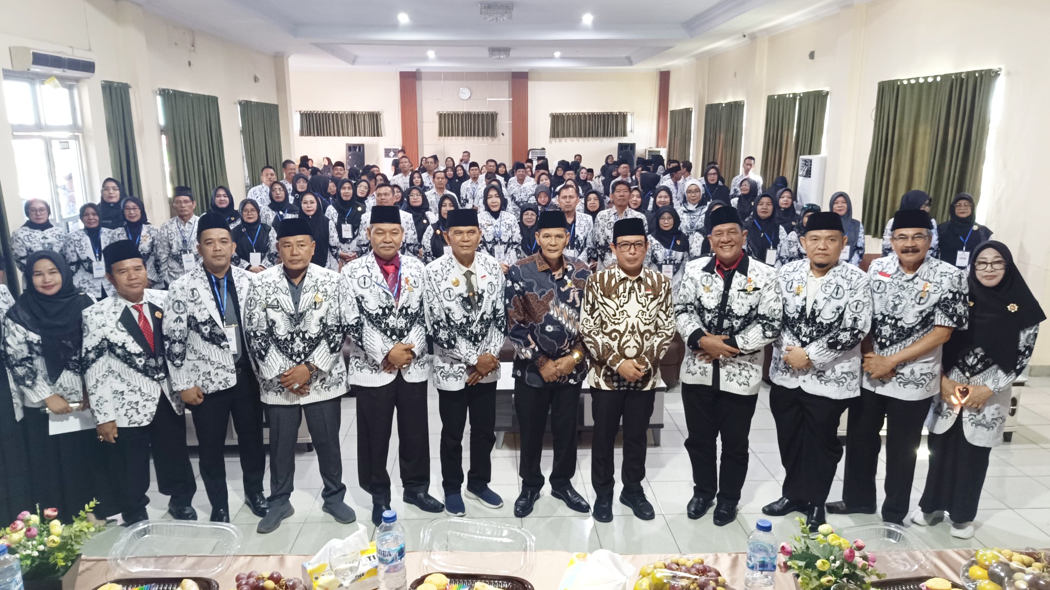 Walikota Bengkulu Minta PGRI Bantu Sukseskan Program Pemerintah Kota