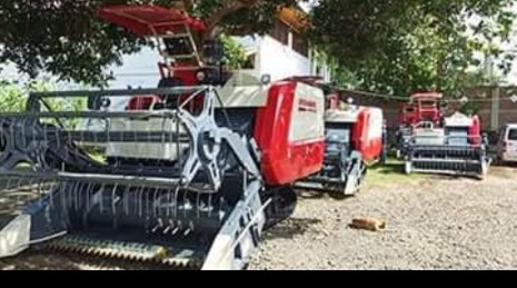 Petani BS Dapat Bantuan Combine Dari Kementan