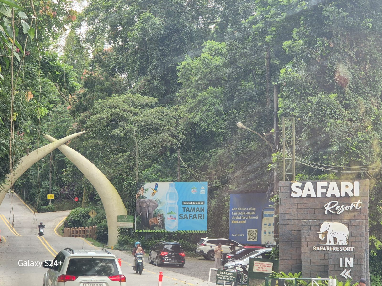 Taman Safari, Tempat Wisata, Edukasi dan Kuliner Terlengkap di Indonesia