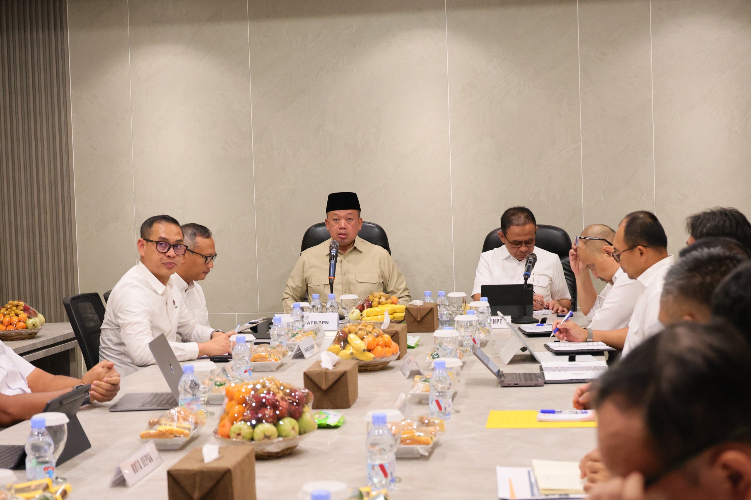 Layanan Pertanahan, Menteri Nusron Minta Jajarannya Selesaikan Secara Terukur