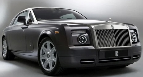 Rolls-Royce Motor Cars Mobil Super Mewah Kelas Dunia Buatan Inggris Memiliki Kelebihan dan Keanggunan