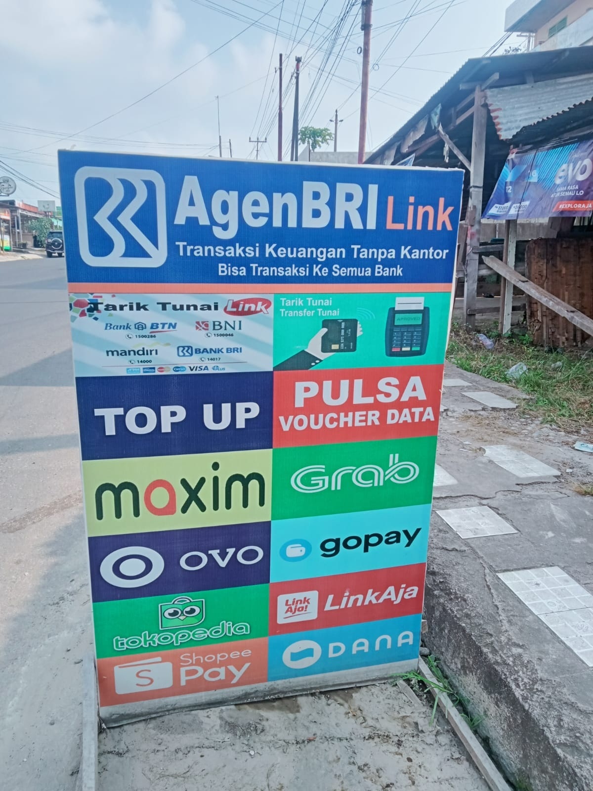 Kreatif Berinovasi, Agen BRILink di Kota Bengkulu Permudah Layanan Transaksi Keuangan