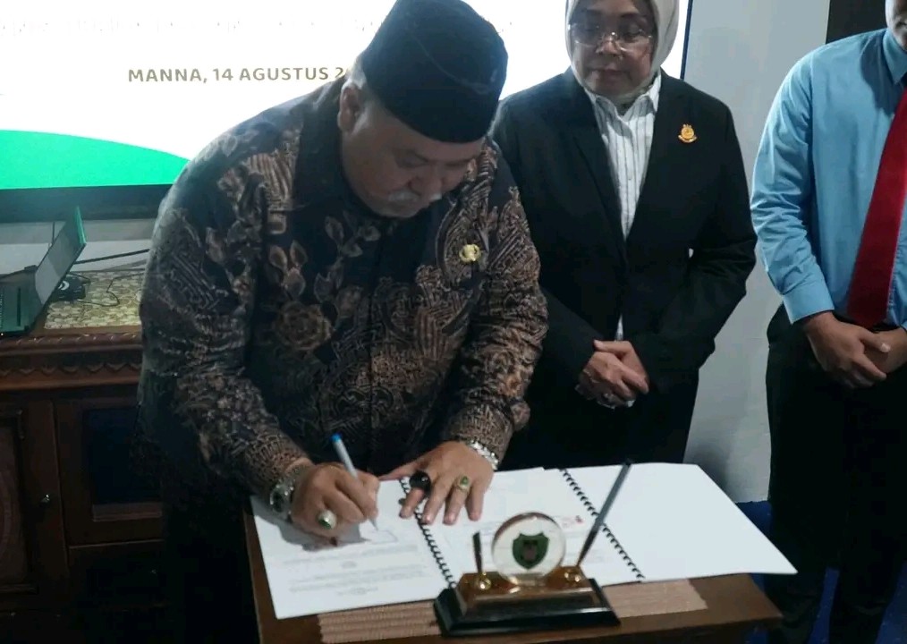  Bupati BS Serahkan Masalah Perdata BS Ditangani Kejaksan Negeri, Jalin MoU
