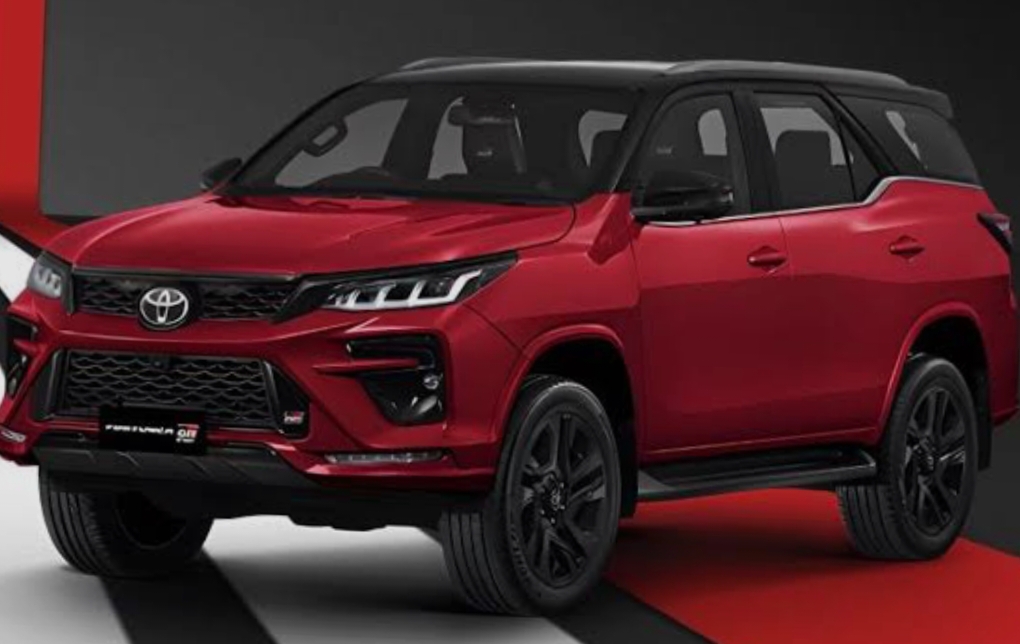 Toyota Fortuner 2.8 GR Sport TSS 4x4 Terbaru Tahun 2026 Siap Tampil Berwibawa Desain Gagah dan Canggih Populer