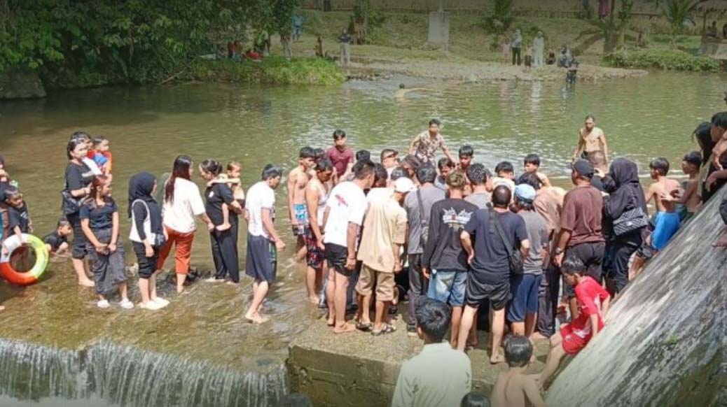     Bocah 8 Tahun Tenggelam di Aliran Sungai Kampung Durian