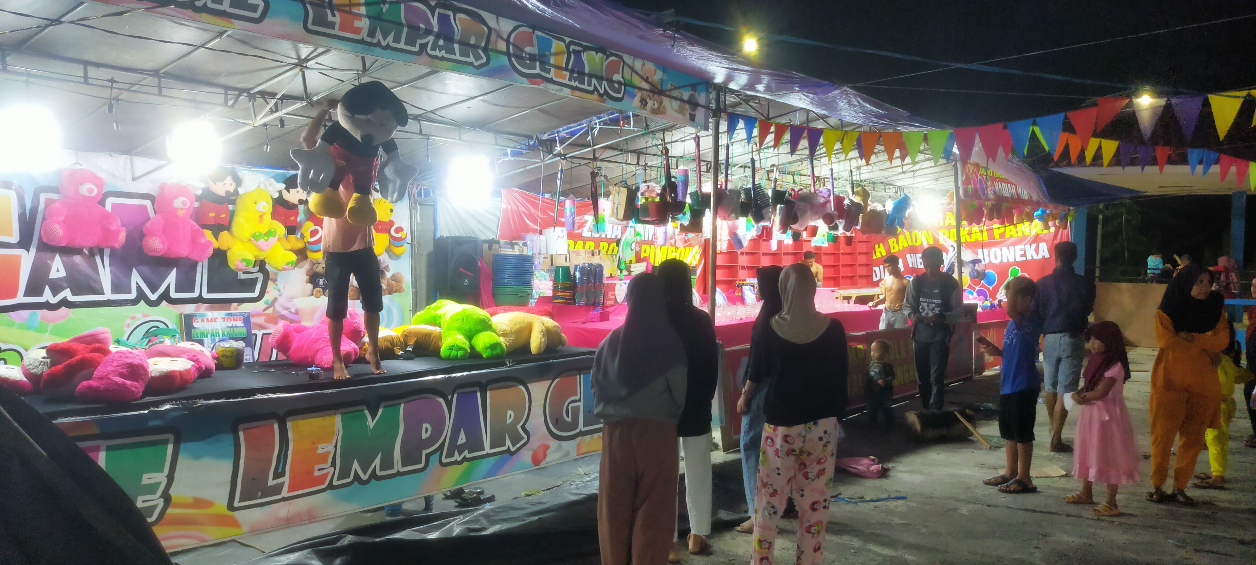  Ayo, Kunjungi Gemerlap Pasar Malam di TWK Tais