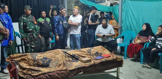  Jenazah Affan Kurniawan Dimakamkan di TPU Karet Bivak, Diantar Driver Ojol