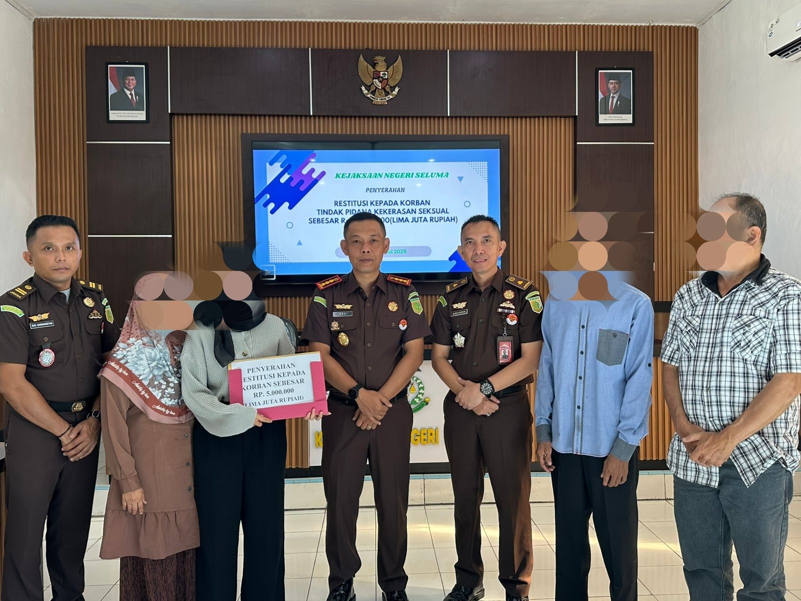 Difasilitasi Kejari Seluma, Korban Pelecehan Oknum PPPK Terima Restitusi Rp 5 Juta