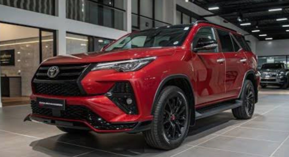 Toyota Fortuner Sport SUV Paling Gagah dan Mewah, Harga dan Fitur Bikin Kaget Siap Bersaing di Pasar Otomotif 