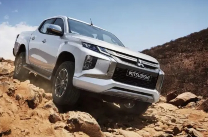 Mitsubishi Triton Double Cabin, Desain Lebih Tinggi dan Gagah Cocok di Segala Medan