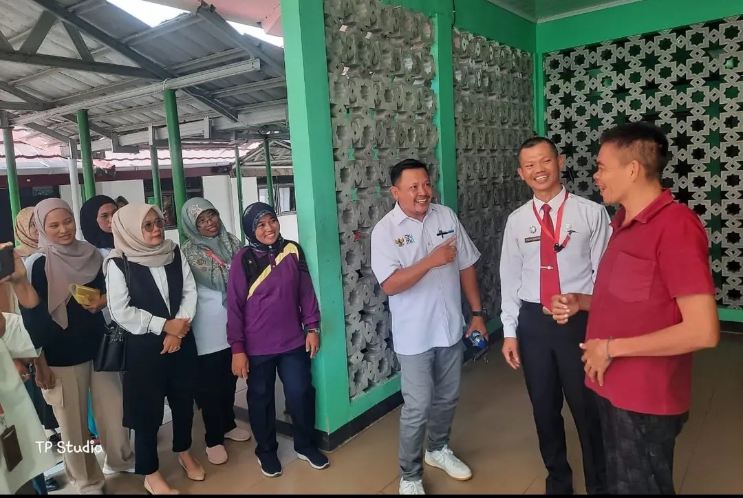  Dinsos BS Koordinasi ke Provinsi, Program Pengentasan Kemiskinan