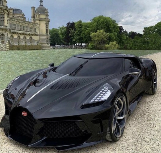 Tren Mobil Sport Bugatti La Voiture NoireTerbaru yang Diminati di Indonesia