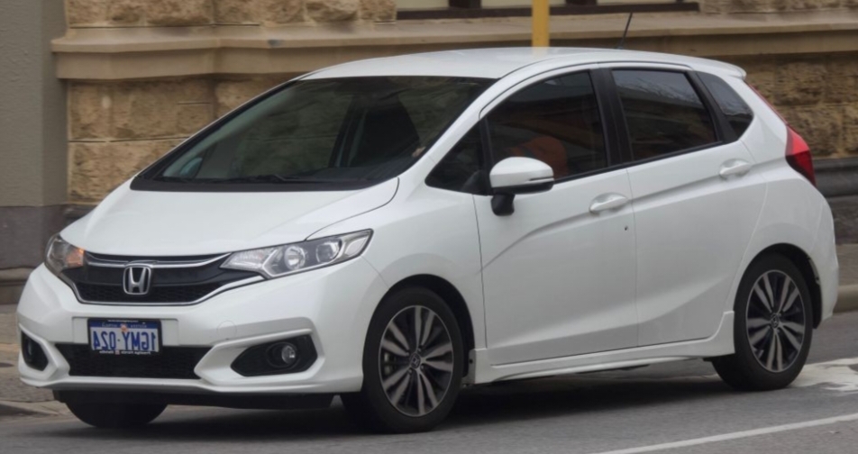 Honda Jazz Model Lama Masih Populer di Pasar Otomotif Indonesia
