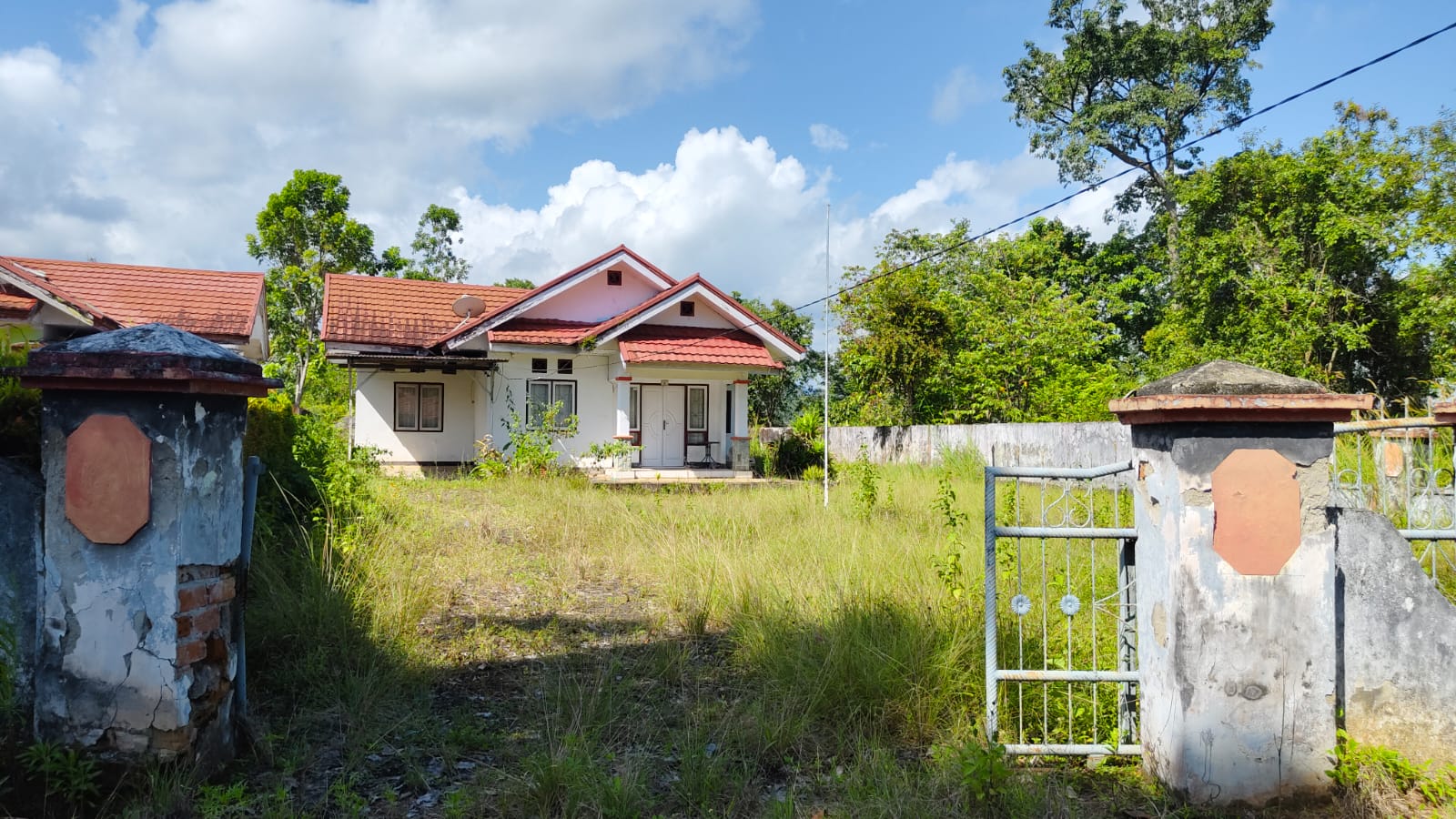 Banyak Rumdin Kosong, Minim Pejabat Seluma yang Huni. Bupati Surati Pejabat