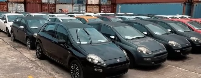  Bea Cukai Lelang  Kia Carens dan Fiat Punto, Jumlah Puluhan Harga Mulai Rp 41 Jutaan