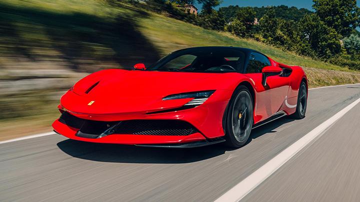Ferrari Sport Mobil Car Memilki Teknologi Canggih Desain Mewah Populer Inggris dan Indonesia