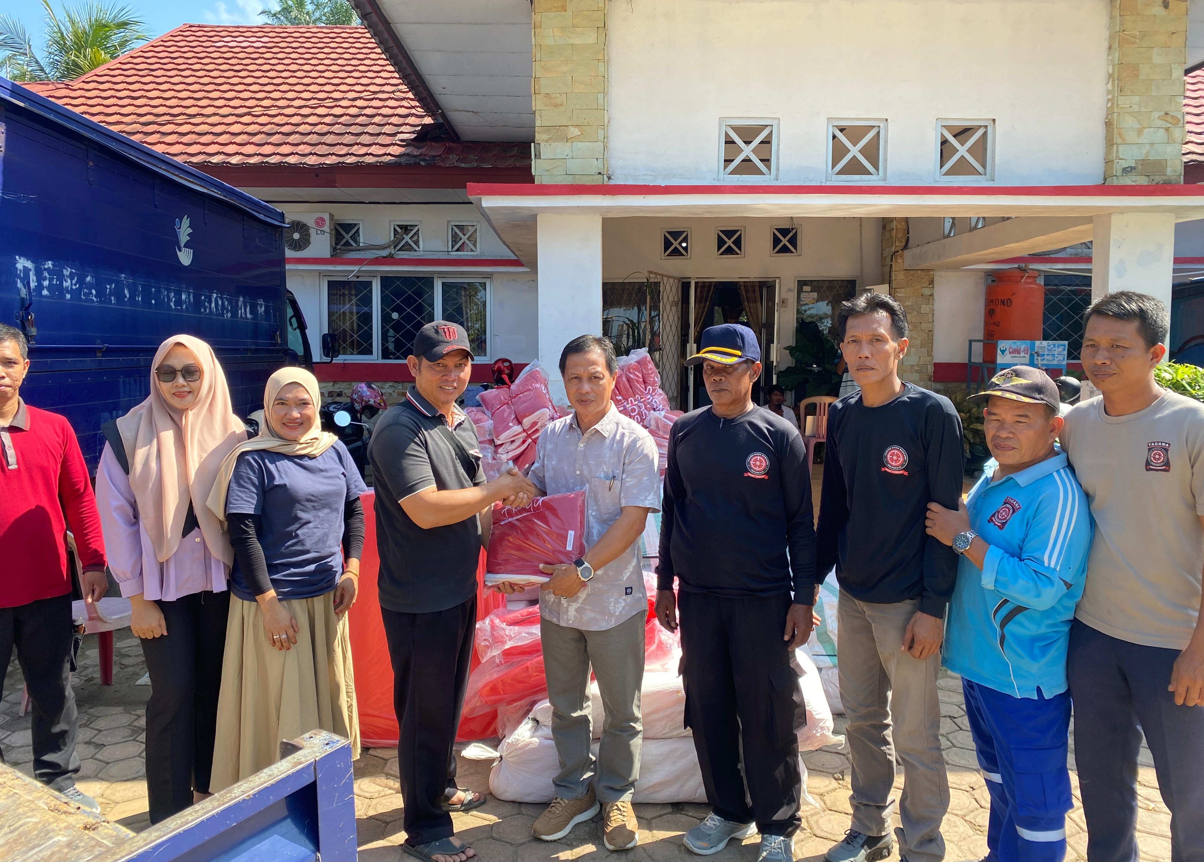 Dinsos Seluma Salurkan 504 Bantuan Darurat Korban Banjir