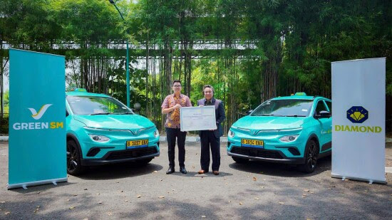  Green SM Hadirkan Taksi Listrik Premium di Bandara Internasional Soekarno-Hatta