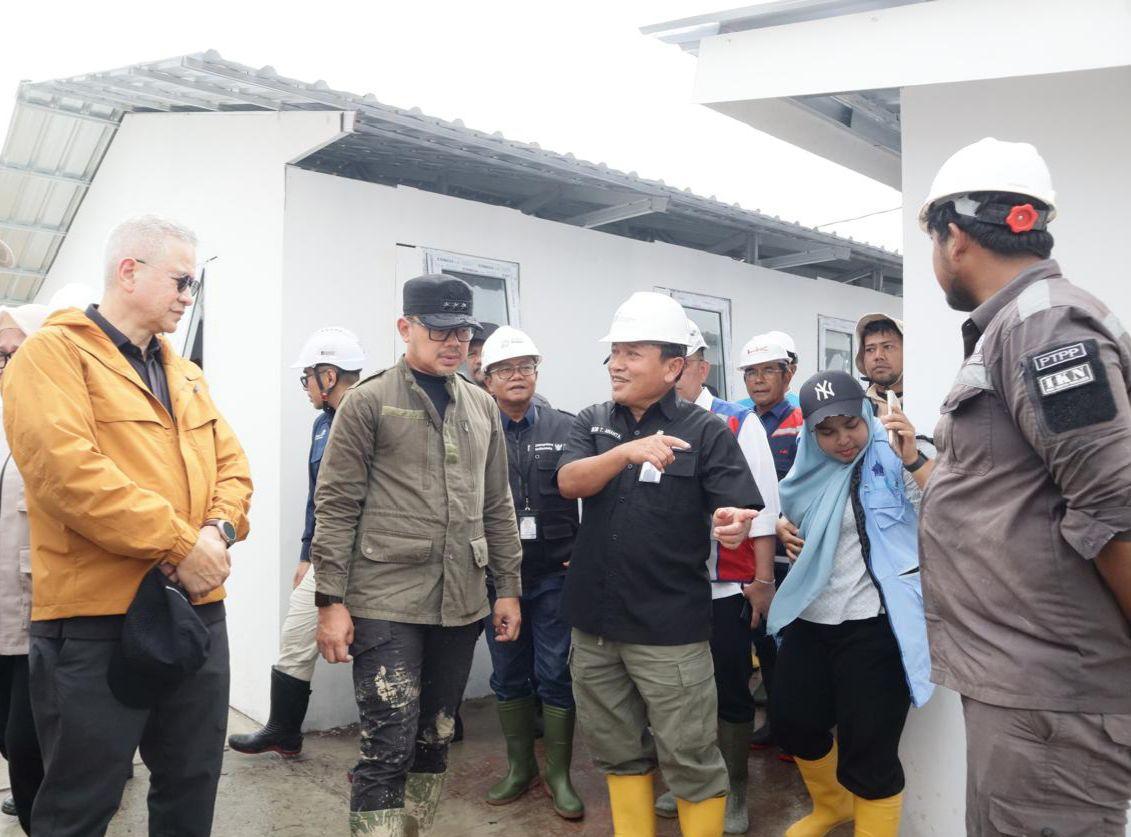 BSI Serahkan 90 Kunci Rumah Hunian Danantara (Huntara) ke Pemkab Aceh Tamiang