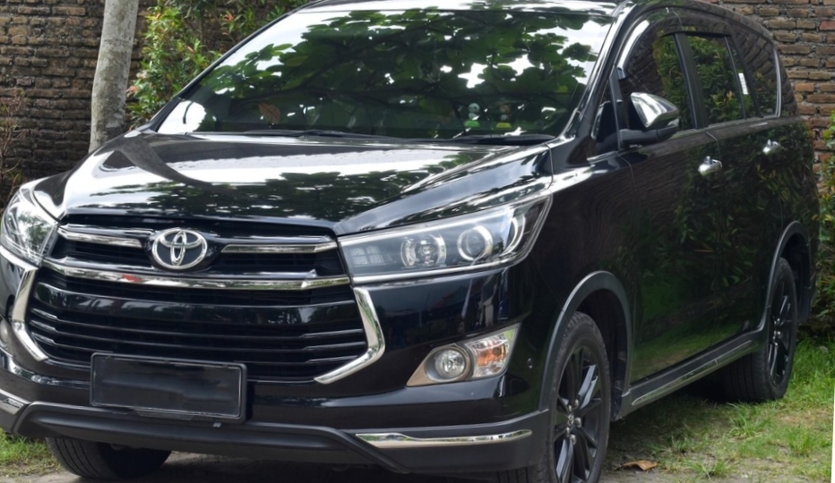 Toyota Kijang Innova Mobil Paling Populer Memikat Banyak Penggemar Otomotif di Pasaran