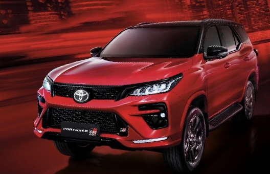 Toyota Fortuner GR Sport Baru Saja Mendapatkan Penyegaran, Fitur Semakin Bertambah, Mesin Lebih Bertenaga! 