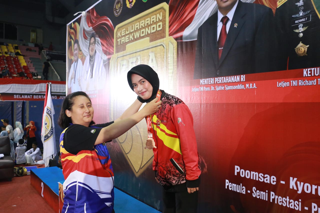 Atlet Taekwondo Seluma Sumbang Medali untuk Bengkulu di Kejuaraan Piala Menhan 2025