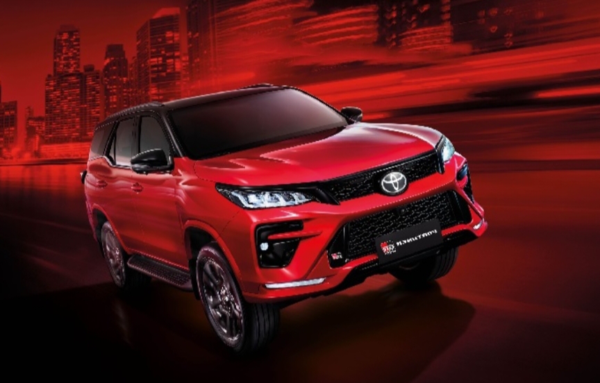 Toyota Fortuner GR Sport Terbaru Hadir dengan Penyegaran, Fitur Semakin Lengkap dan Mesin Lebih Bertenaga