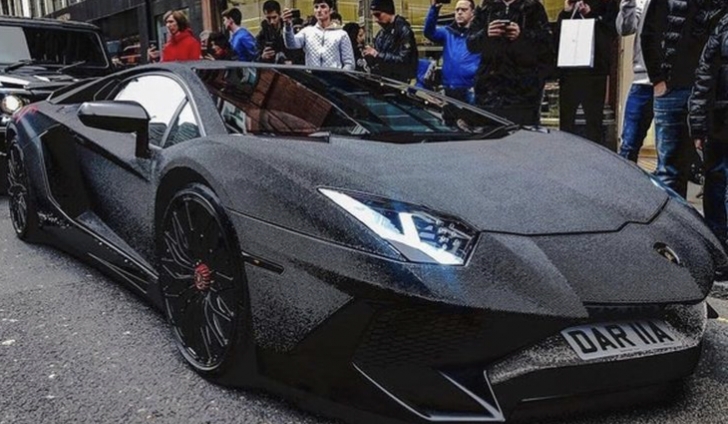 Lamborghini Aventador SV Mobil Mewah Ferrari Tercanggih