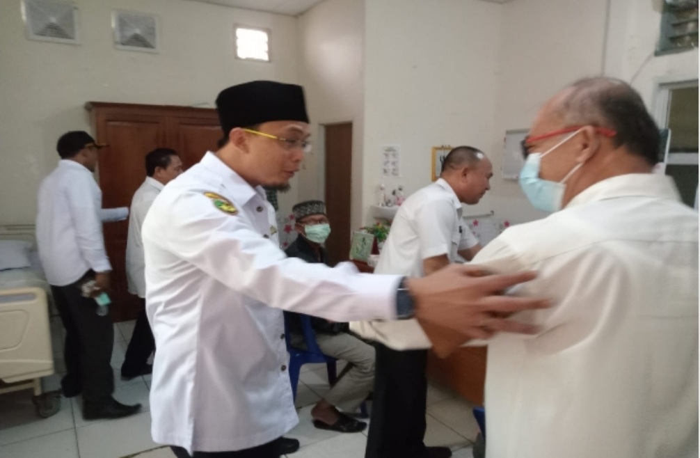 Maksimalkan Pelayanan, Direktur RSUHAD Manna dr Deby Utomo Mulai Aktivitas Periksa Ruangan Ajak Ajak Petugas