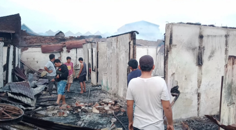 Sempat Terdengar Ledakan Saat Kebakaran, 12 Rumah di Lingkar Timur Beserta Isi Ludes