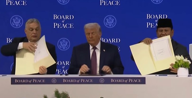 Prabowo Bawa Indonesia  Gabung Dewan Perdamaian Bentuksn AS, Pakar Ingatkan Hati-hati