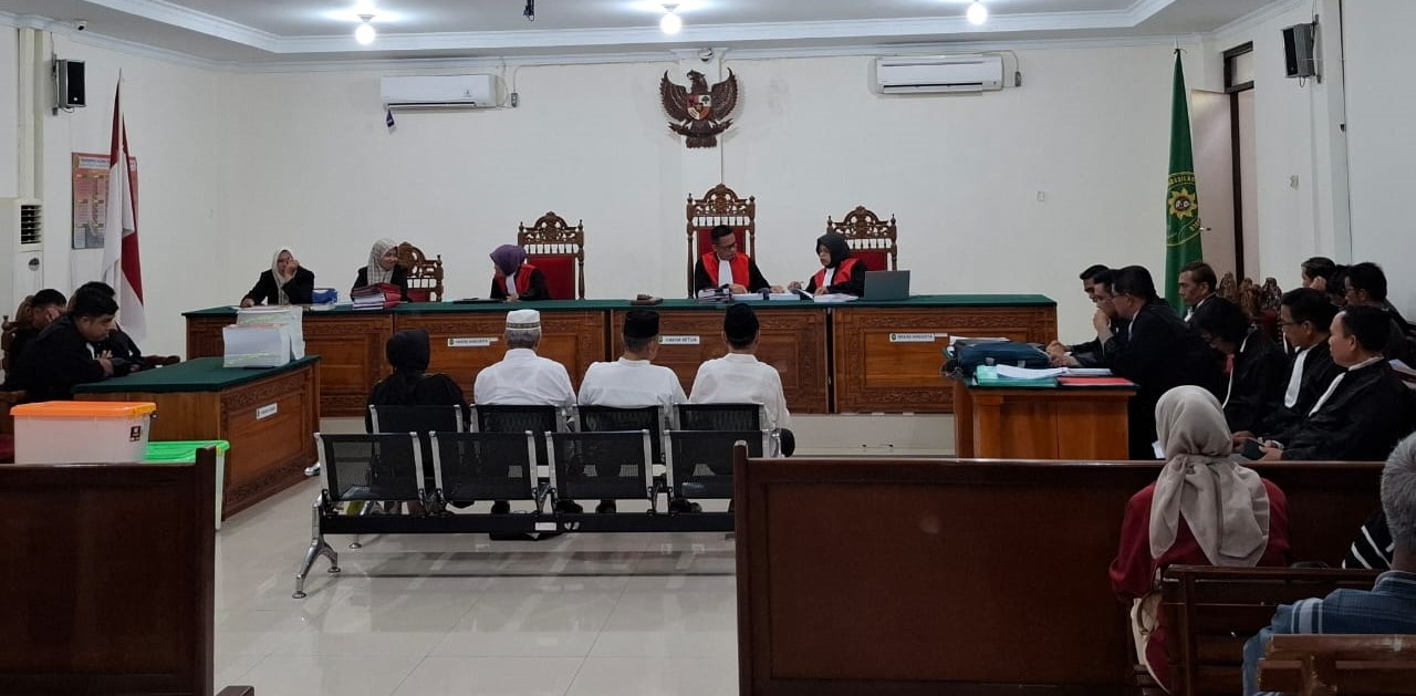 Ditutut Penjara 4 Taun Denda 500 Juta, Murman Pledoi Minta Dibebaskan