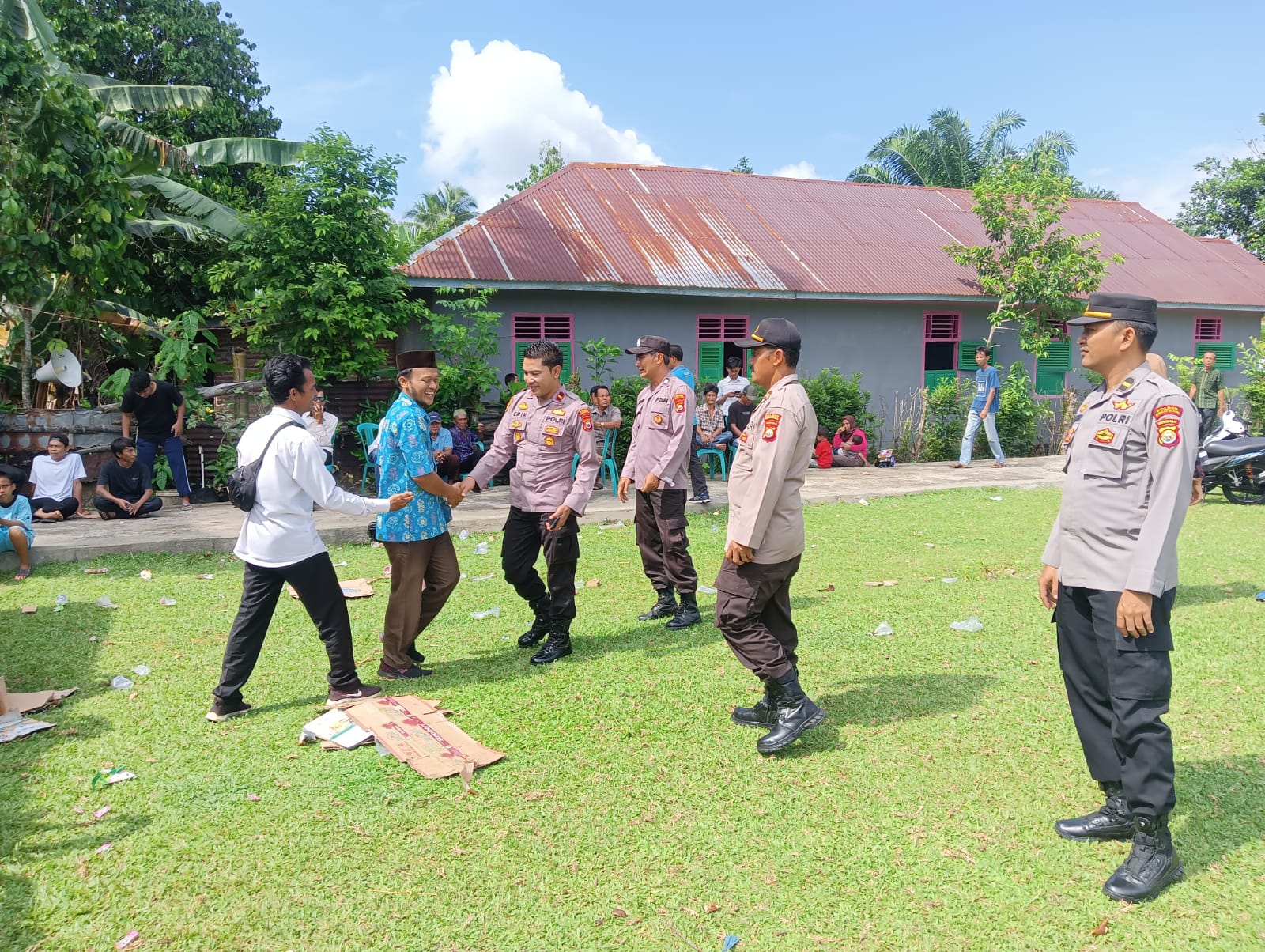  15 Desa di Bengkulu Selatan  Pilkades Serentak, Ratus Polisi Datangi TPS