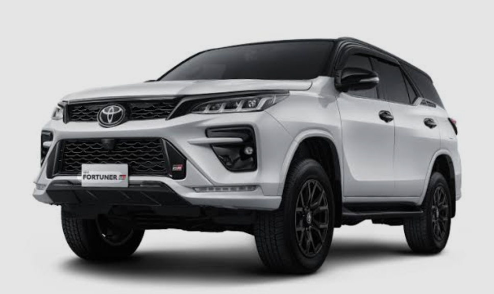 Toyota Fortuner Sport Desain Canggih, Lebih Besar dan Tinggi, Nyaman untuk Perjalanan Jauh