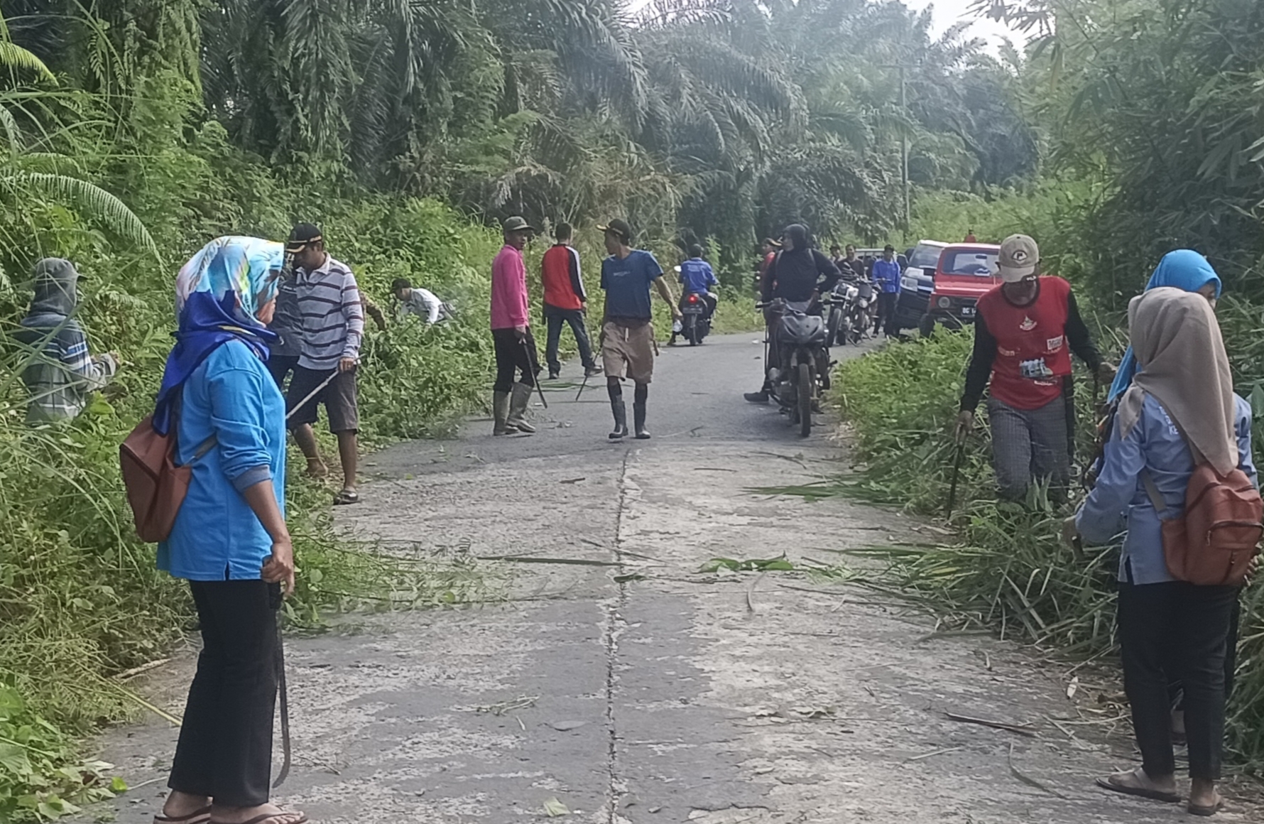 Lestarikan Lingkungan Camat, Ajak Kades Kerja Bakti