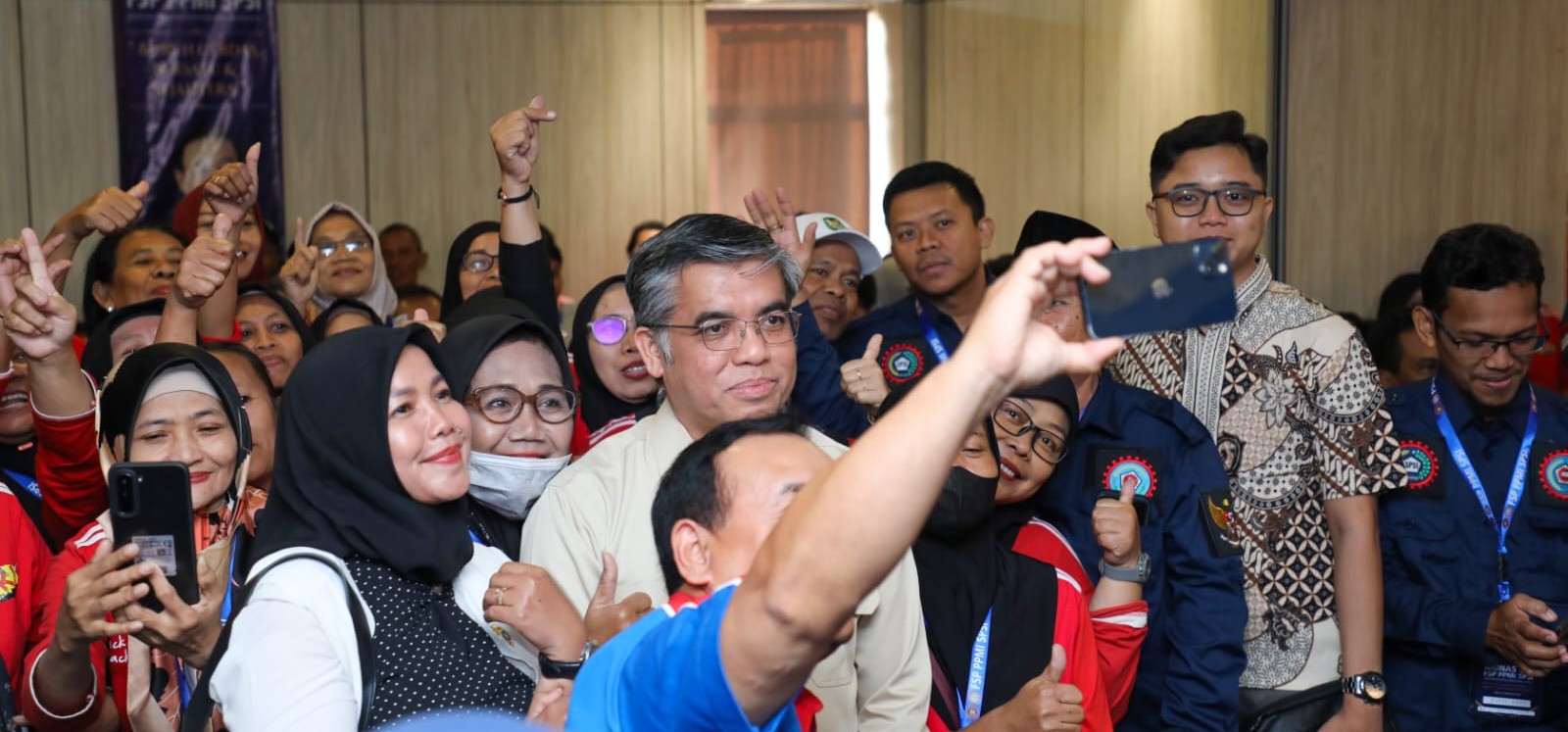    Langkah Pemerintah Perkuat Kesejahteraan dan Pelindungan Pekerja