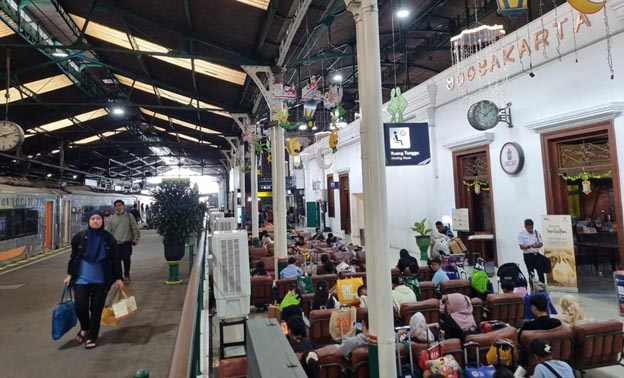 Memiliki Keunggulan Sebagai Stasiun Integrasi Antarmoda, Stasiun Yogyakarta Optimalkan Layani