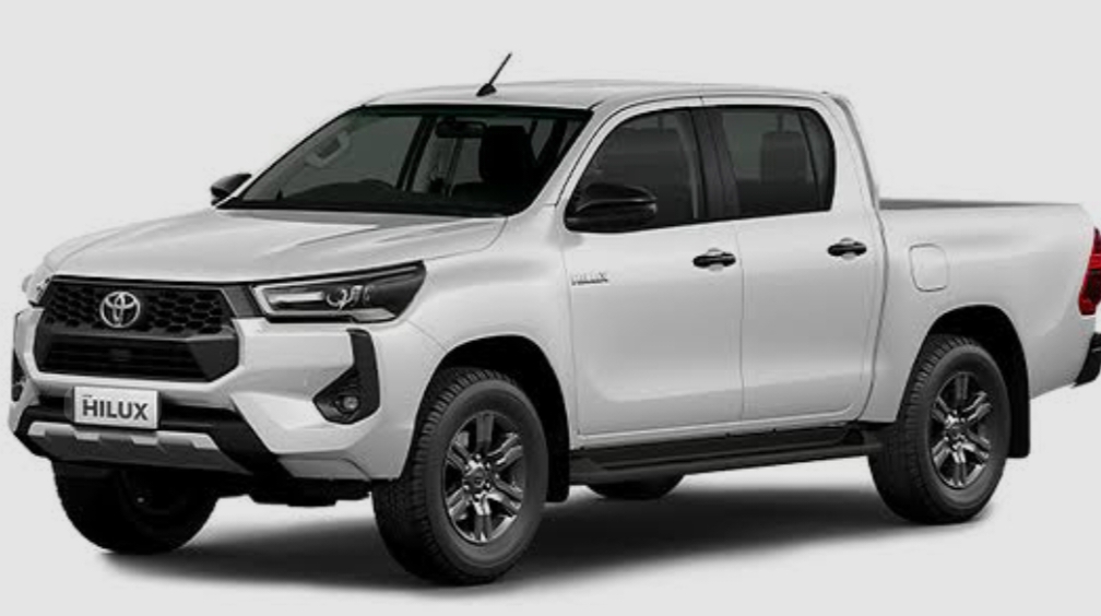 Toyota Hilux: Desain Mewah dan Canggih, Mesin Berkualitas Tinggi Double Cabin Mampu Segala Medan