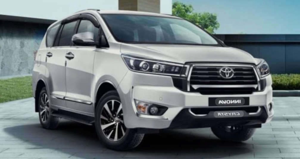 Toyota Kijang Innova Reborn Model Baru Desain Lebih Gagah Populer di Pasar Otomotof di Indonesia