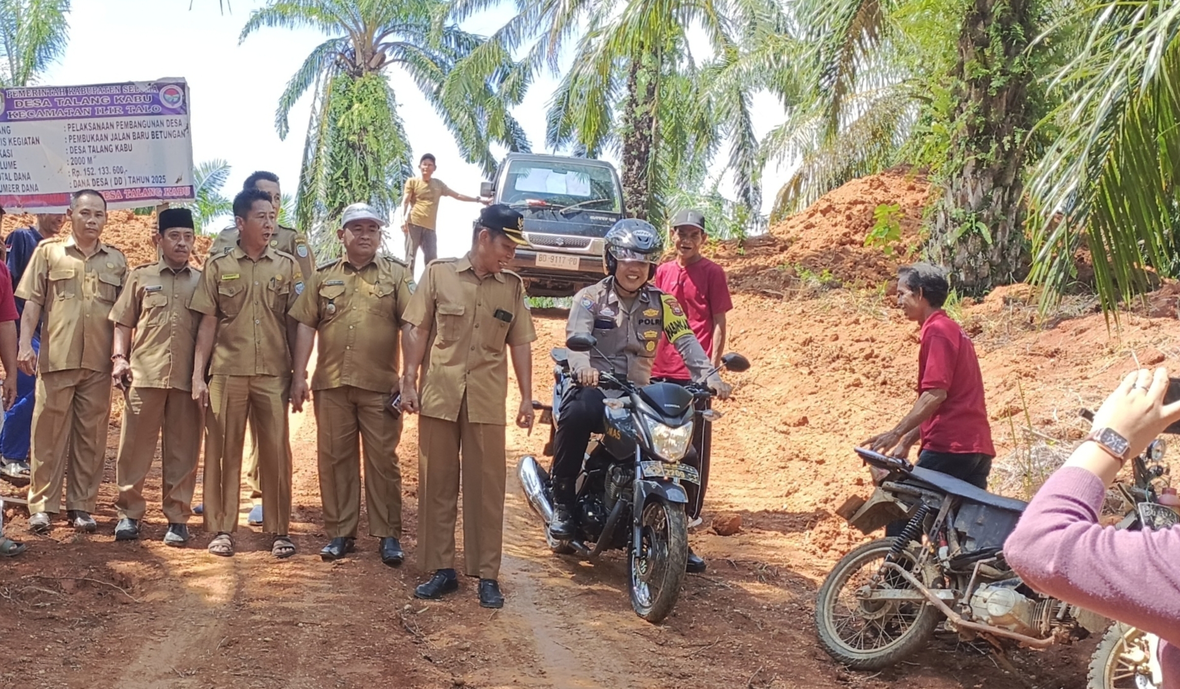 Pemdes Talang Kabu Gelar PHO Pembangunan Pembukaan Badan Jalan Sentra Pertanian