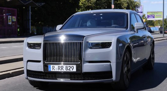 Intip Spesifikasi Mobil Mewah Rolls-Royce Phantom Produk Terbaru Pabrikan Inggris Siap Diluncurka Pasar Global