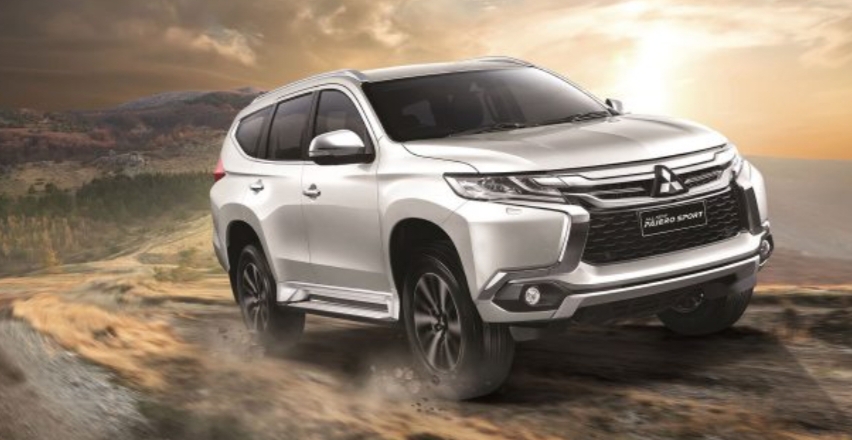 Pajero Sport Dakar Ultimate 4x4 AT Mobil SUV Handal Berkelas Tinggi Harga Relatif! 