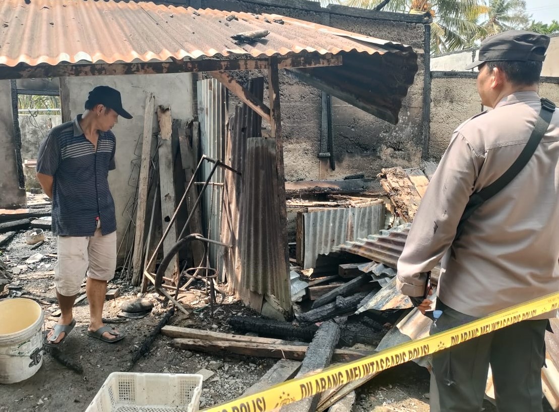 Lagi Jemur Padi, Rumah Janda Pinju Layang Seluma Ludes Terbakar