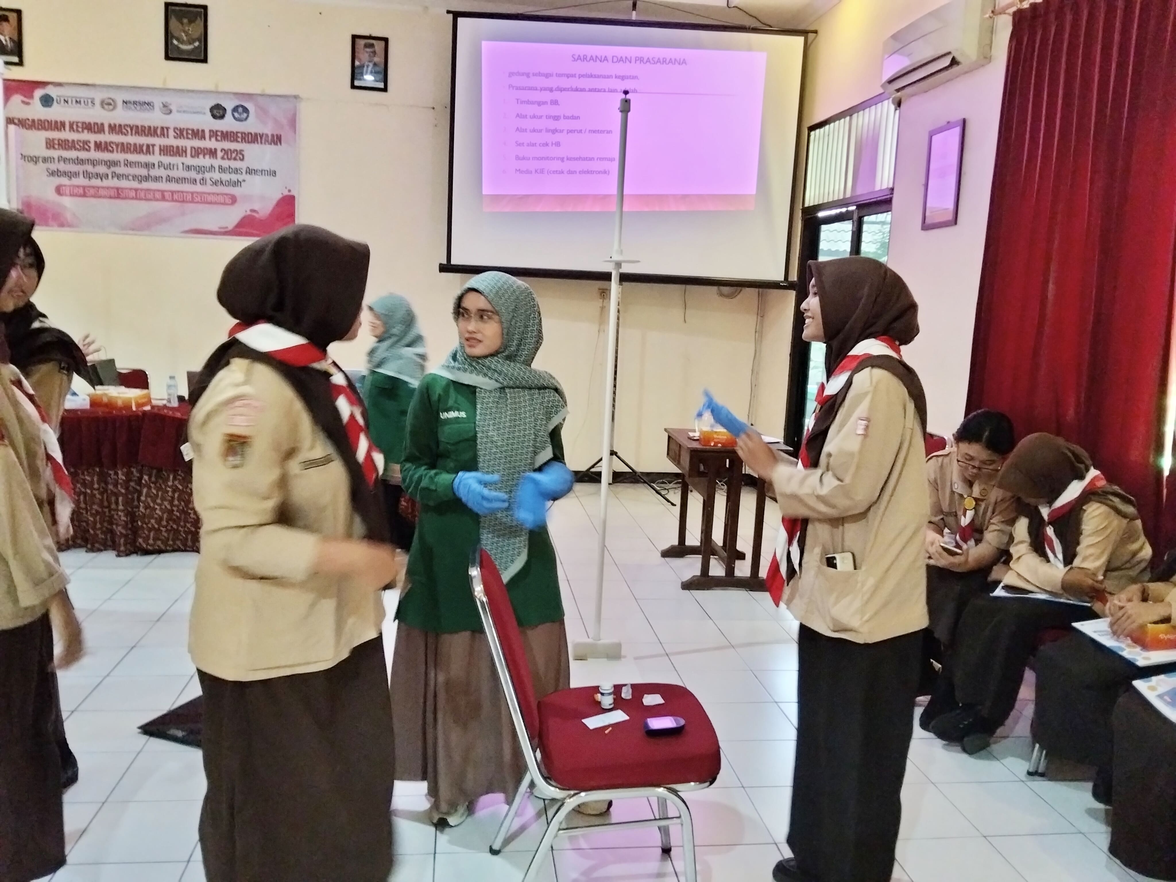 Kader Remaja Tangguh Cegah Anemia Lahir di SMAN 10 Semarang