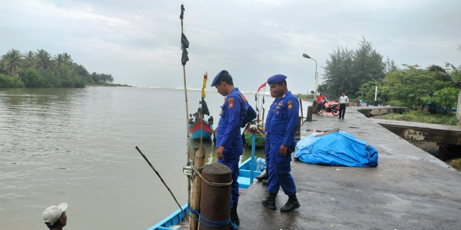 Agar Aman ! Wisata Pantai Pasar Bawah Manna  Diawasi Polairud