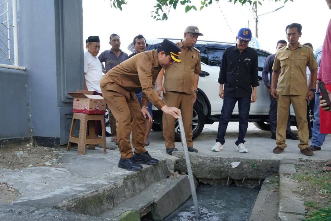 Gerak Cepat Walikota Bengkulu, Drainase Tersumbat di Jalan Mahakam Langsung Diperbaiki